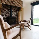 Holiday home Ancien Corps De Ferme Normand *